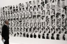 "Beau succès" de l'expo Larry Clark à Paris, selon Girard et le MAM "Beau succès" de l'expo Larry Clark à Paris, selon Girard et le MAM