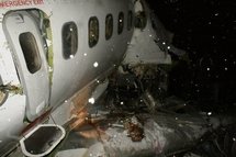 Accident d'avion en Iran: 77 morts, 26 blessés, un disparu Accident d'avion en Iran: 77 morts, 26 blessés, un disparu