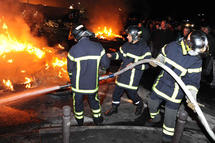 Allier: trois morts, 5 blessés dont deux graves dans un incendie à Vichy Allier: trois morts, 5 blessés dont deux graves dans un incendie à Vichy