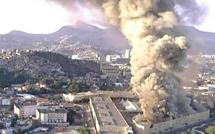 Drame à Rio: des ateliers du carnaval en proie aux flammes Drame à Rio: des ateliers du carnaval en proie aux flammes