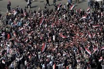 Egypte: les manifestants de nouveau place Tahrir pour maintenir la pression