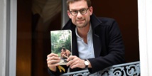 France: Nicolas Mathieu remporte le Goncourt avec une fresque politique et sociale France: Nicolas Mathieu remporte le Goncourt avec une fresque politique et sociale