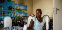 Au Zimbabwe en crise, des vies menacées faute de médicaments Au Zimbabwe en crise, des vies menacées faute de médicaments