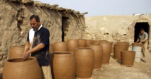 En Irak, la poterie se bat contre le plastique et le tout-électrique