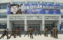 Dylan le contestataire chante dans une Chine qui réprime Dylan le contestataire chante dans une Chine qui réprime
