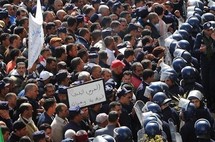 Algérie: les gardes communaux mettent fin à leur contestation Algérie: les gardes communaux mettent fin à leur contestation