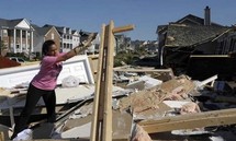 USA: sur Facebook, les victimes des tornades retrouvent leurs biens USA: sur Facebook, les victimes des tornades retrouvent leurs biens