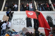 La Révolution tunisienne invitée à Cannes avec le film "Plus jamais peur" La Révolution tunisienne invitée à Cannes avec le film "Plus jamais peur"