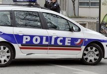 Un policier blessé à coups de couteau dans le quartier de Barbès à Paris Un policier blessé à coups de couteau dans le quartier de Barbès à Paris