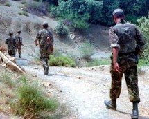 Algérie: 3 militaires tués et 2 blessés à l'est d'Alger