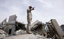 Libye: bombardements violents à Tripoli, Obama menaçant, Kadhafi combatif