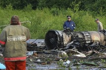 Russie: 44 morts dans le crash d'un Tupolev sur une route de Carélie Russie: 44 morts dans le crash d'un Tupolev sur une route de Carélie