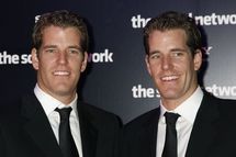 Les jumeaux Tyler et Cameron Winklevoss Les jumeaux Tyler et Cameron Winklevoss