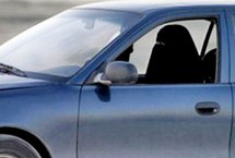 Arabie: une femme déférée devant la justice pour avoir pris le volant Arabie: une femme déférée devant la justice pour avoir pris le volant