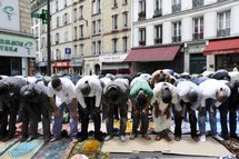 Islam: le gouvernement déterminé à faire cesser les prières de rue Islam: le gouvernement déterminé à faire cesser les prières de rue