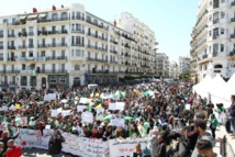 Algérie: les dates-clés d'une contestation populaire massive (CHRONOLOGIE)