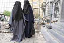 France: première condamnation en justice pour port de voile intégral France: première condamnation en justice pour port de voile intégral
