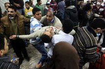 Egypte: les affrontements se multiplient, treize morts place Tahrir