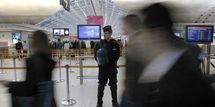 Grève dans les aéroports français: signature d'un accord de sortie de crise Grève dans les aéroports français: signature d'un accord de sortie de crise