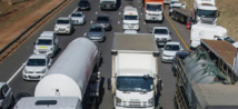 Vague d'attaques xénophobes contre des routiers en Afrique du Sud, selon HRW
