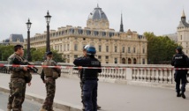 Attaque au couteau à la préfecture de Paris, un mort et l'auteur tué