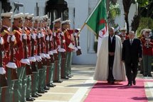 Le président tunisien en visite à Alger pour évoquer l'Union du Maghreb