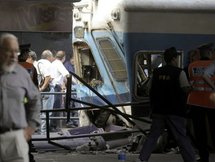 Argentine: des morts et au moins 550 blessés dans un accident de train à Buenos Aires Argentine: des morts et au moins 550 blessés dans un accident de train à Buenos Aires
