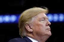 Trump signe une loi soutenant les manifestants de Hong Kong, colère de Pékin Trump signe une loi soutenant les manifestants de Hong Kong, colère de Pékin