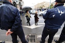 Cinq Algériens et un Français écroués en Algérie pour vidéos pornographiques Cinq Algériens et un Français écroués en Algérie pour vidéos pornographiques