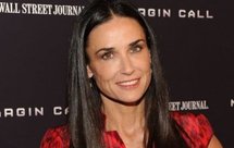 Demi Moore n'est plus Mme Kutcher sur... twitter