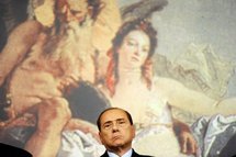 Italie: la débâcle de la droite de Berlusconi aux municipales marque la fin d'une époque