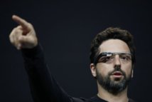 Google prépare la commercialisation de lunettes avec caméra et web intégrés