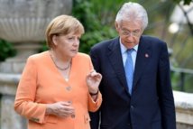 Zone euro: Merkel et Monti se félicitent des progrès de l'Italie