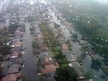 L'ex-tempête Isaac, rétrogradée en dépression, menace un barrage dans le Mississipi L'ex-tempête Isaac, rétrogradée en dépression, menace un barrage dans le Mississipi