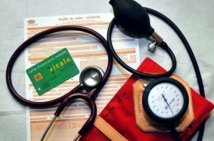 Sécurité sociale: le déficit du régime général contenu à 11,4 milliards en 2013 Sécurité sociale: le déficit du régime général contenu à 11,4 milliards en 2013