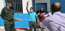 Algérie: Karim Tabbou, figure de la contestation, plaide pour un "vrai processus politique"
