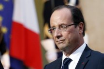 A Dakar, Hollande veut écrire une "nouvelle page" dans les relations avec l'Afrique