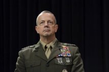 Petraeus: Obama suspend la nomination de John Allen à la tête de l'Otan