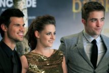 "Twilight" vampirise le box-office nord-américain "Twilight" vampirise le box-office nord-américain