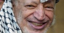 Palestiniens: Arafat inhumé de nouveau, les prélèvements remis aux experts