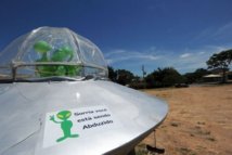 La "fin du monde": un peu d'angoisse mais surtout du flegme et de l'humour La "fin du monde": un peu d'angoisse mais surtout du flegme et de l'humour