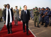 Mali: le président François Hollande accueilli avec ferveur à Tombouctou