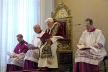 Le pape annonce sa démission, une quasi première dans l'histoire de l'Eglise