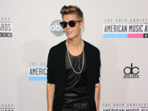 Justin Bieber 2H en retard à son concert à Londres: ses fans n'apprécient pas