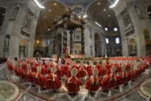 Vatican: messe solennelle pour les cardinaux avant leur conclave historique