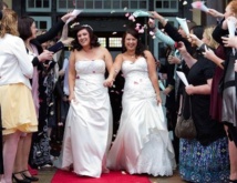 Premiers mariages gay célébrés en Nouvelle-Zélande Premiers mariages gay célébrés en Nouvelle-Zélande
