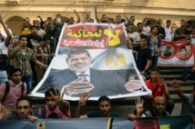 Egypte: Morsi défie le tribunal, se dit toujours président Egypte: Morsi défie le tribunal, se dit toujours président