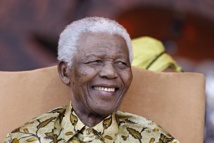 Nelson Mandela est mort, le monde pleure sa disparition