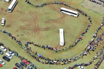 Dernière rencontre entre Mandela et son peuple Dernière rencontre entre Mandela et son peuple