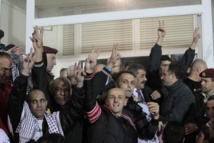 Israël libère 26 prisonniers palestiniens avant l'arrivée de Kerry Israël libère 26 prisonniers palestiniens avant l'arrivée de Kerry